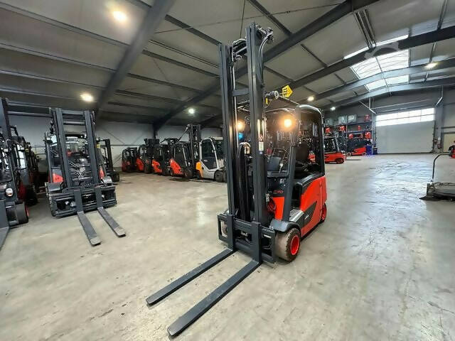 Forklift Linde E 20PH - 02 - Textilian