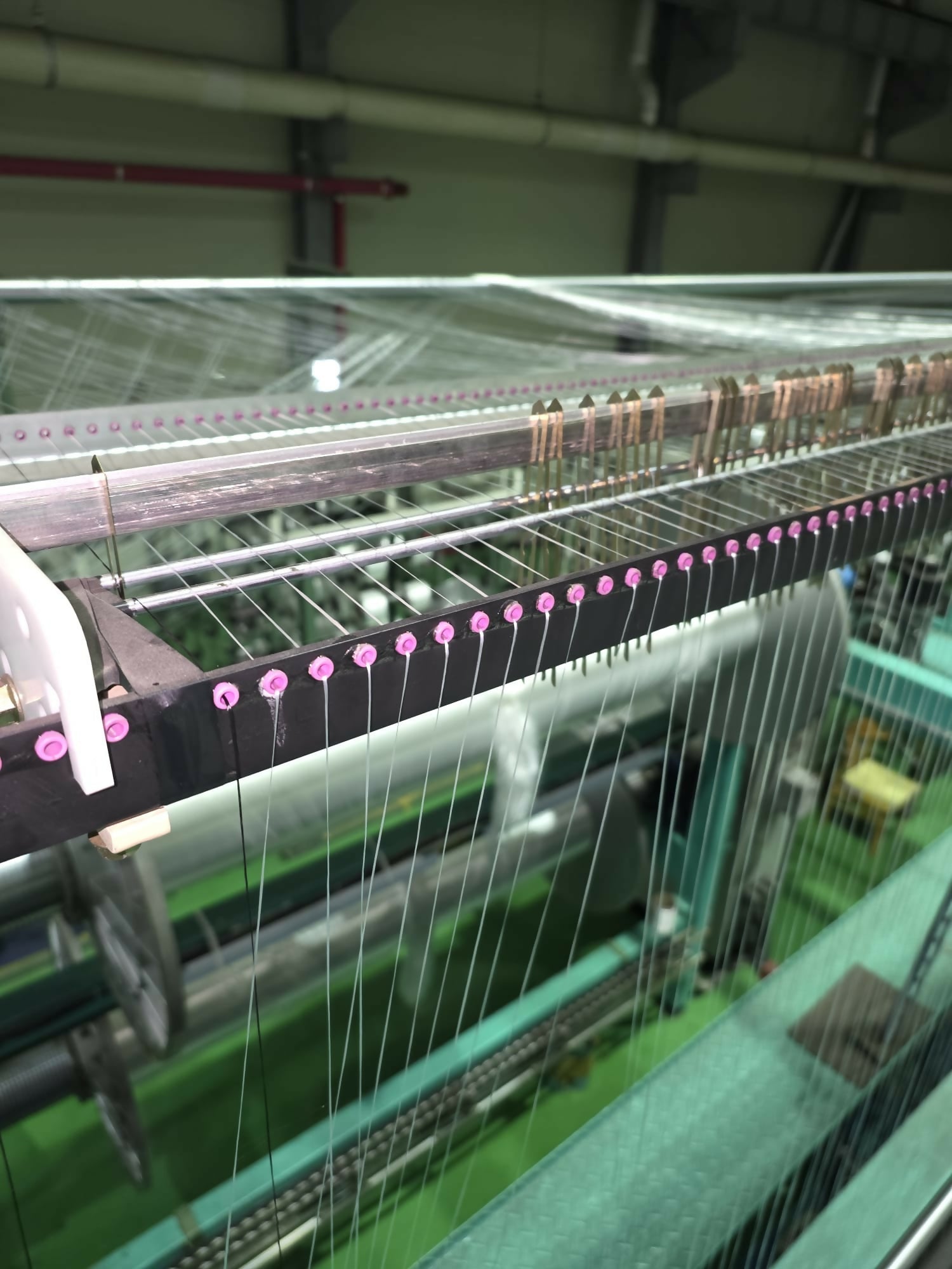 Sealing Double Raschel Machines - Textilian